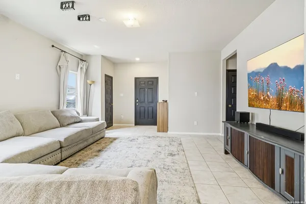 $259,999 | 2505 Dino Drive, Seguin, TX 78155