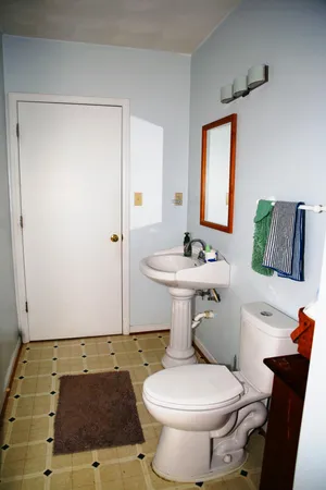 $327,900 | 157 Clubhouse Drive, Roanoke, VA 24019