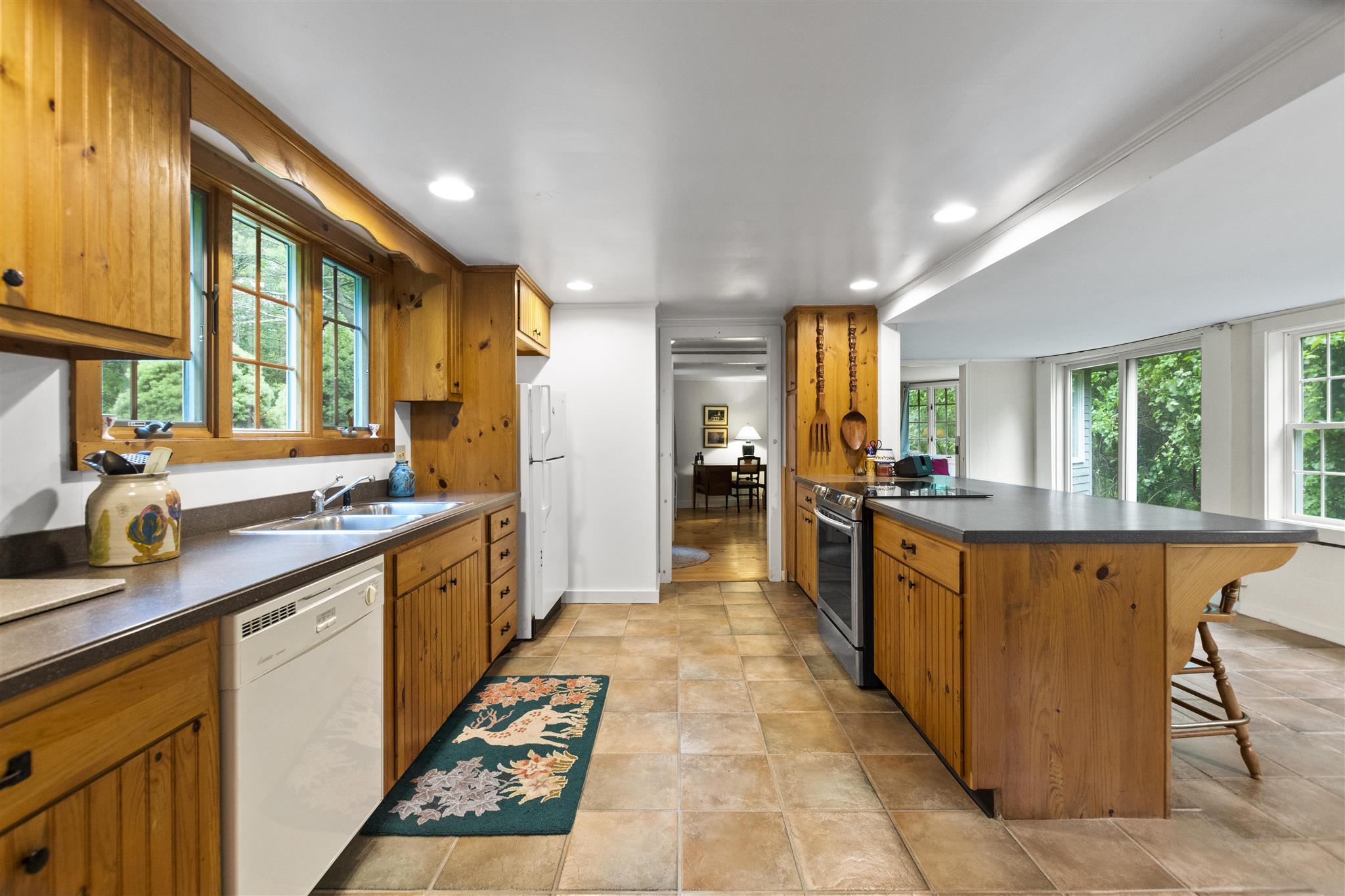 167 Hillside Road Arlington, VT 05250 - Photo 8 of 40 Gallery Image 8
