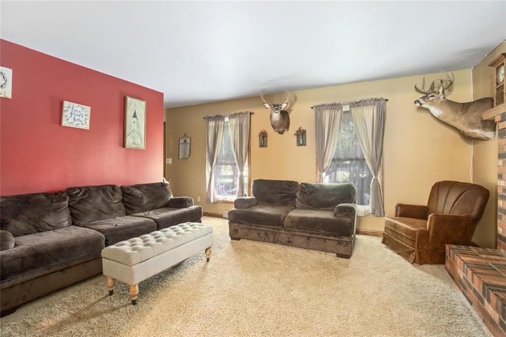 3681 Old Butler Road New Castle, PA 16101 - Photo 4 of 17