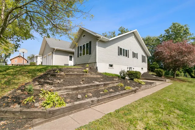 $399,000 | 414 South Wisconsin Street, Mineral Point, WI 53565