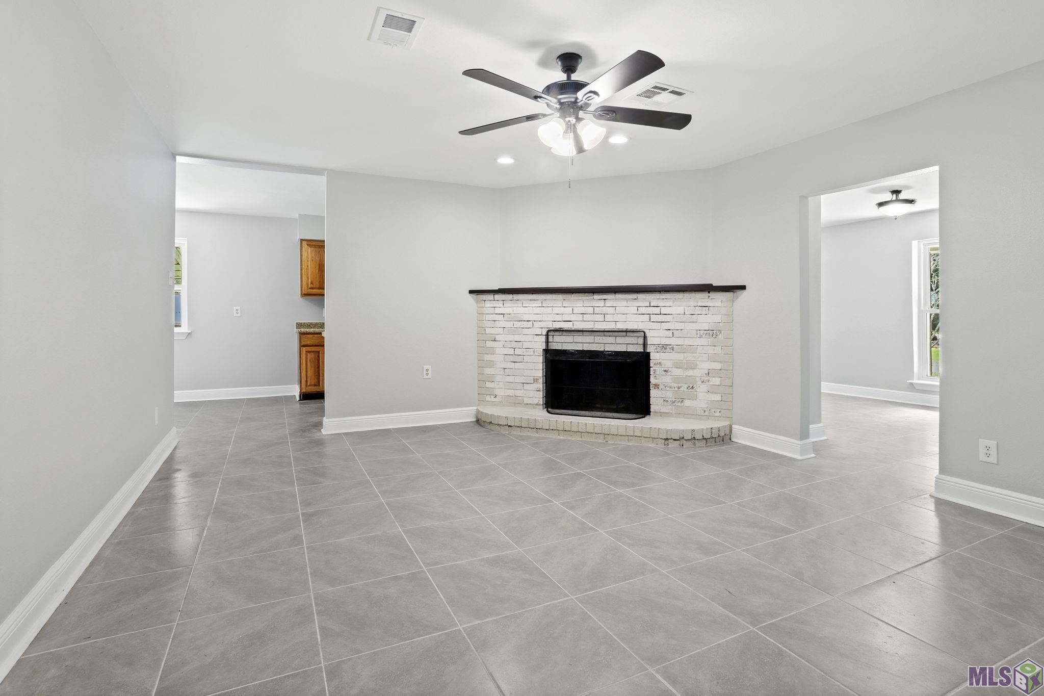 40219 North Thibodeaux Road Ponchatoula, LA 70454 - Photo 1 of 18 Gallery Image 1