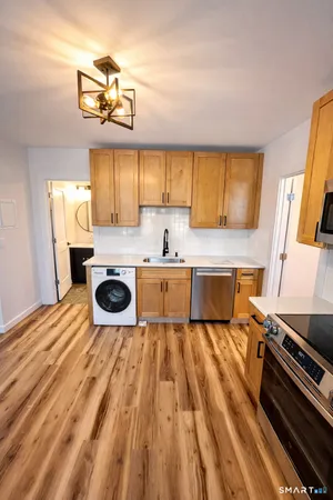 $1,695 | 411 North Main Street, Unit 15, Bristol, CT 06010