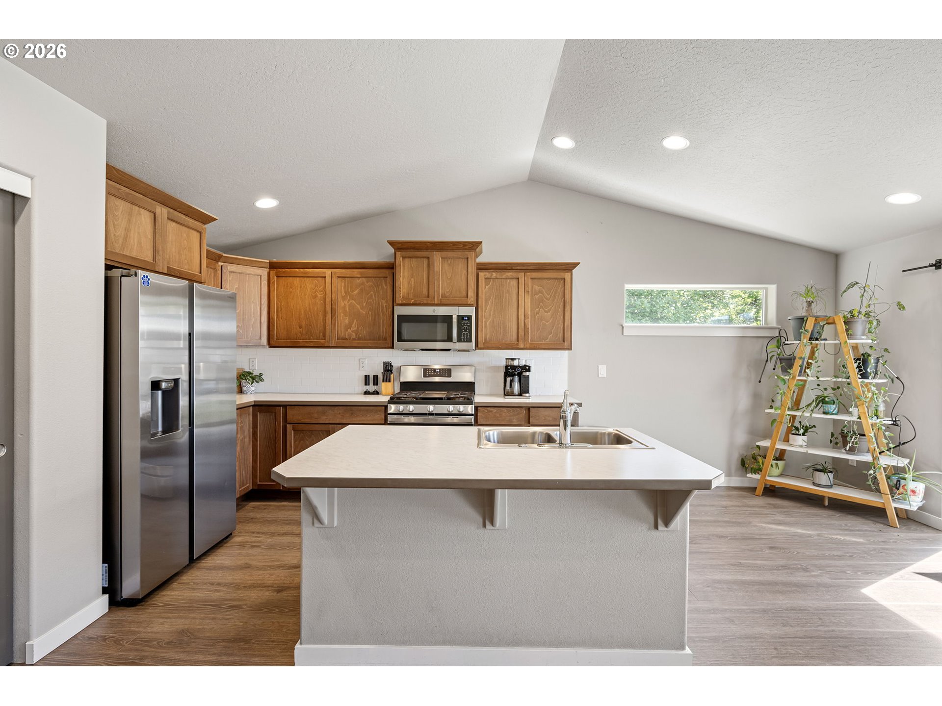 785 South 53rd Street Springfield, OR 97478 - Photo 16 of 46