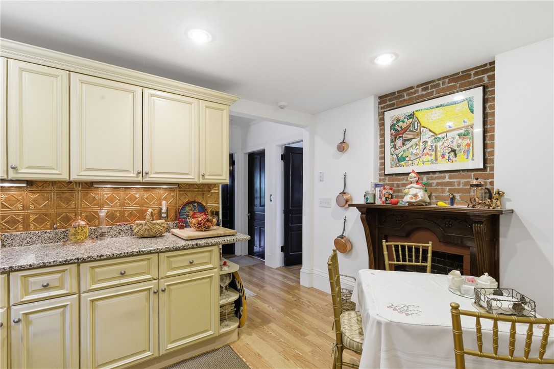 1660 Main Road Tiverton, RI 02878 - Photo 14 of 50