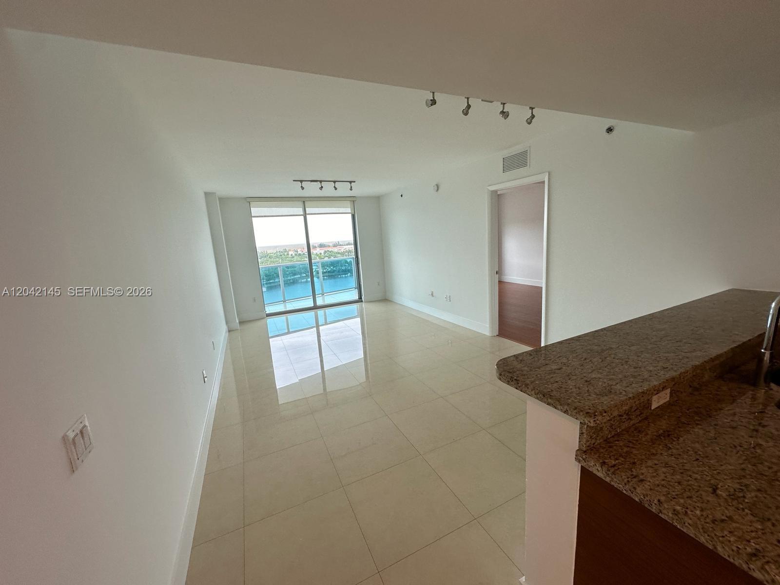 2641 North Flamingo Road, Unit 1404N Plantation, FL 33323 - Photo 23 of 31