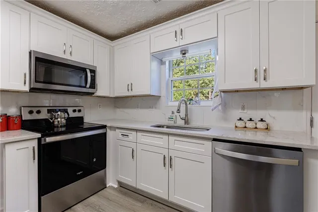 $349,000 | 1757 Summit Creek Way, Loganville, GA 30052