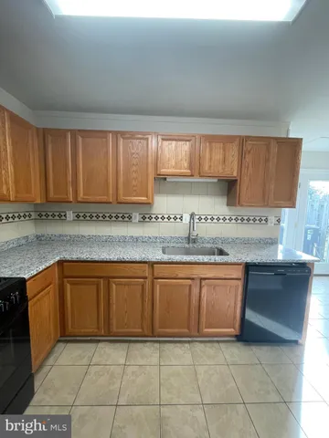 $1,695 | 128 Hickok Circle, Fredericksburg, VA 22401