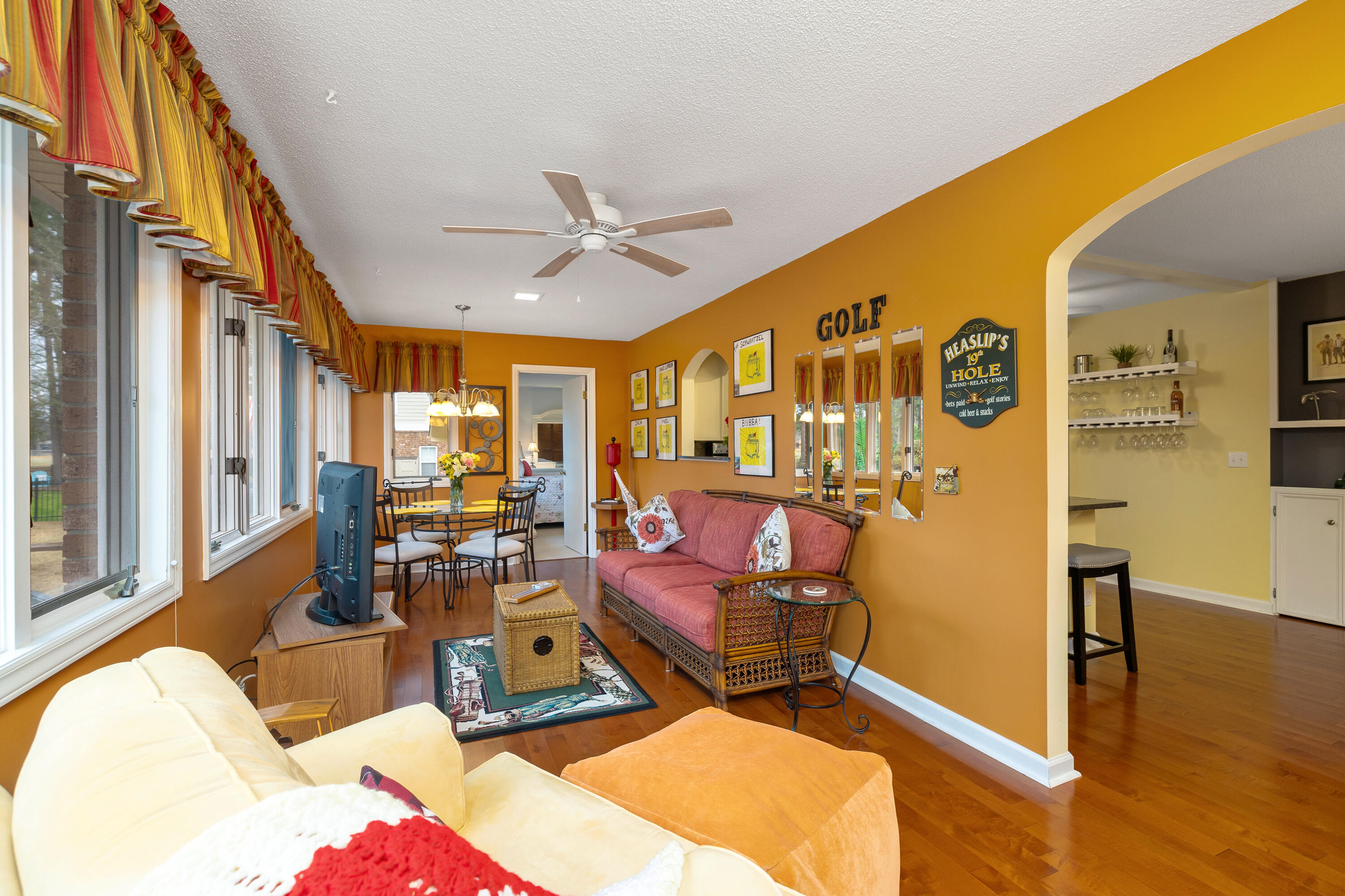 612 Santee Drive Santee, SC 29142 - Photo 36 of 48 2026 sunroom
