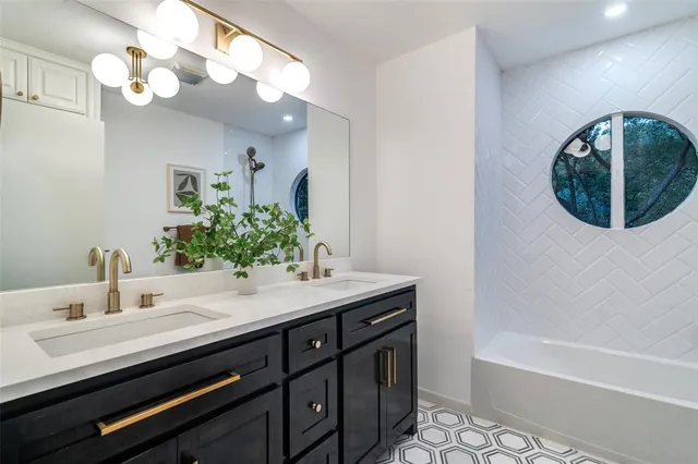 $964,900 | 1319 El Patio Drive, Dallas, TX 75218