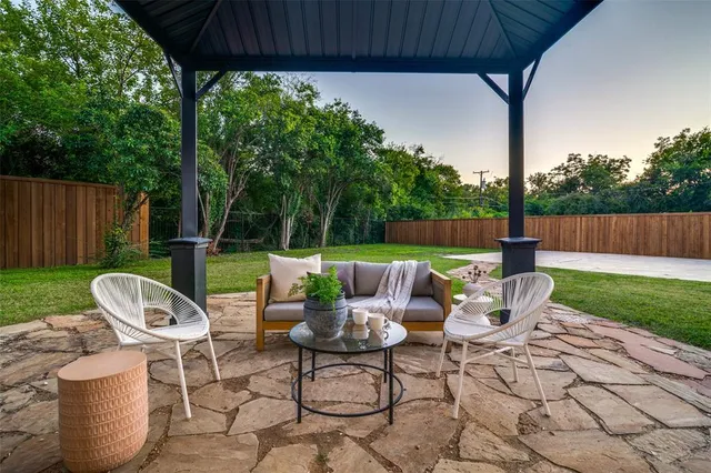 $964,900 | 1319 El Patio Drive, Dallas, TX 75218