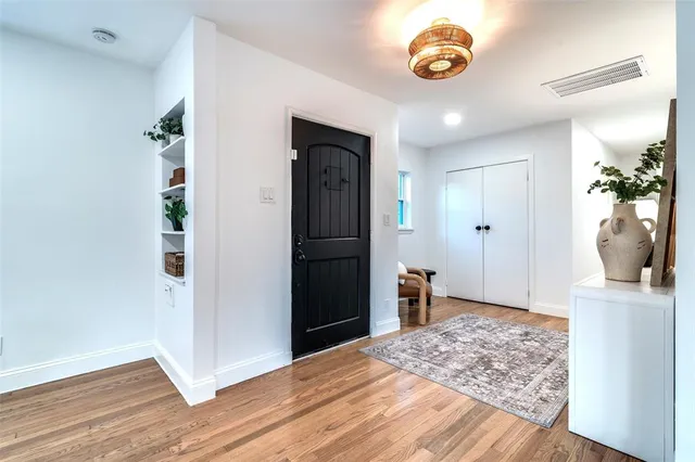 $964,900 | 1319 El Patio Drive, Dallas, TX 75218