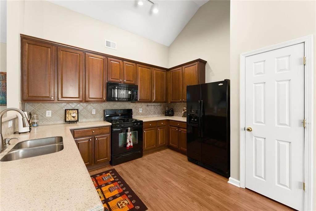 312 Springs Crossing Canton, GA 30114 - Photo 5 of 50