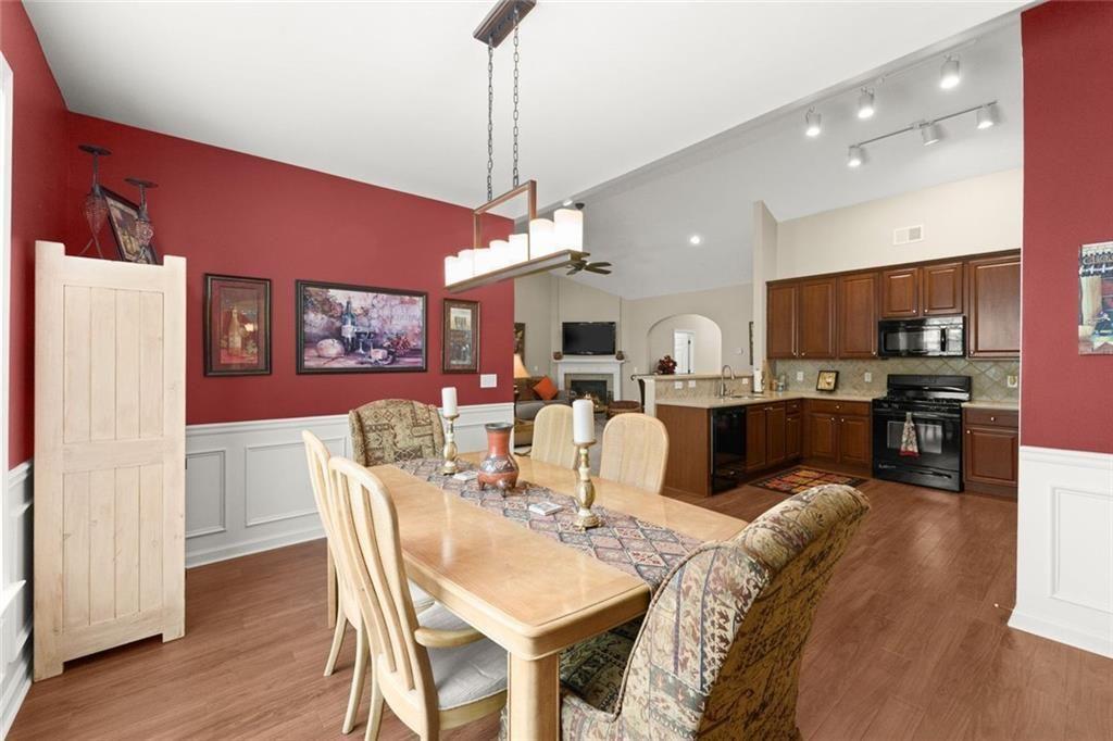 312 Springs Crossing Canton, GA 30114 - Photo 6 of 50