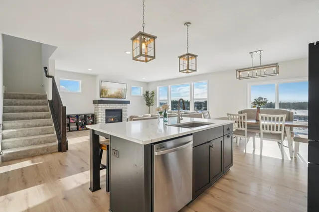 $679,900 | 1197 Gretz Way, New Richmond, WI 54017