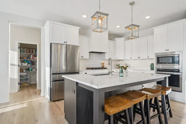 $679,900 | 1197 Gretz Way, New Richmond, WI 54017