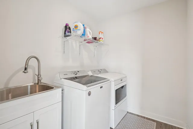 $679,900 | 1197 Gretz Way, New Richmond, WI 54017