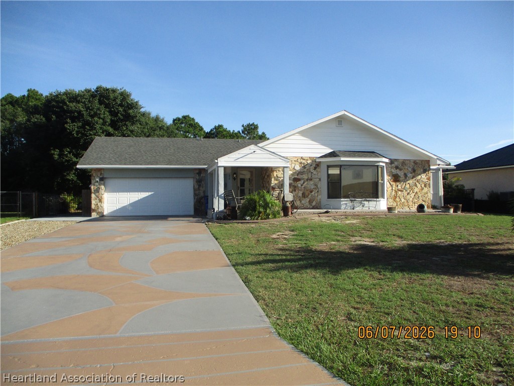 243 Sheppard Road Northwest Lake Placid, FL 33852 - Photo 1 of 19