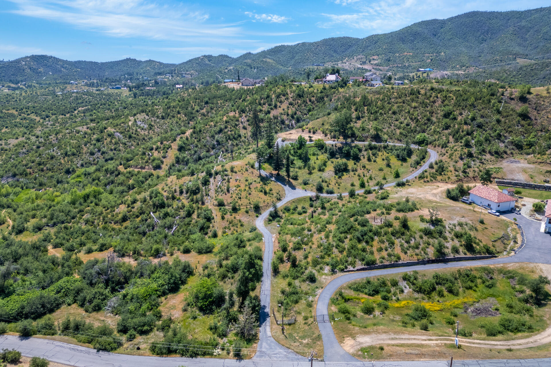 15691 Old Stage Coach Road Redding, CA 96001 - Photo 15 of 19 DJI_0709-HDR