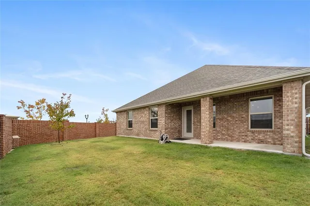 $2,400 | 745 John Adams Court, Fate, TX 75189
