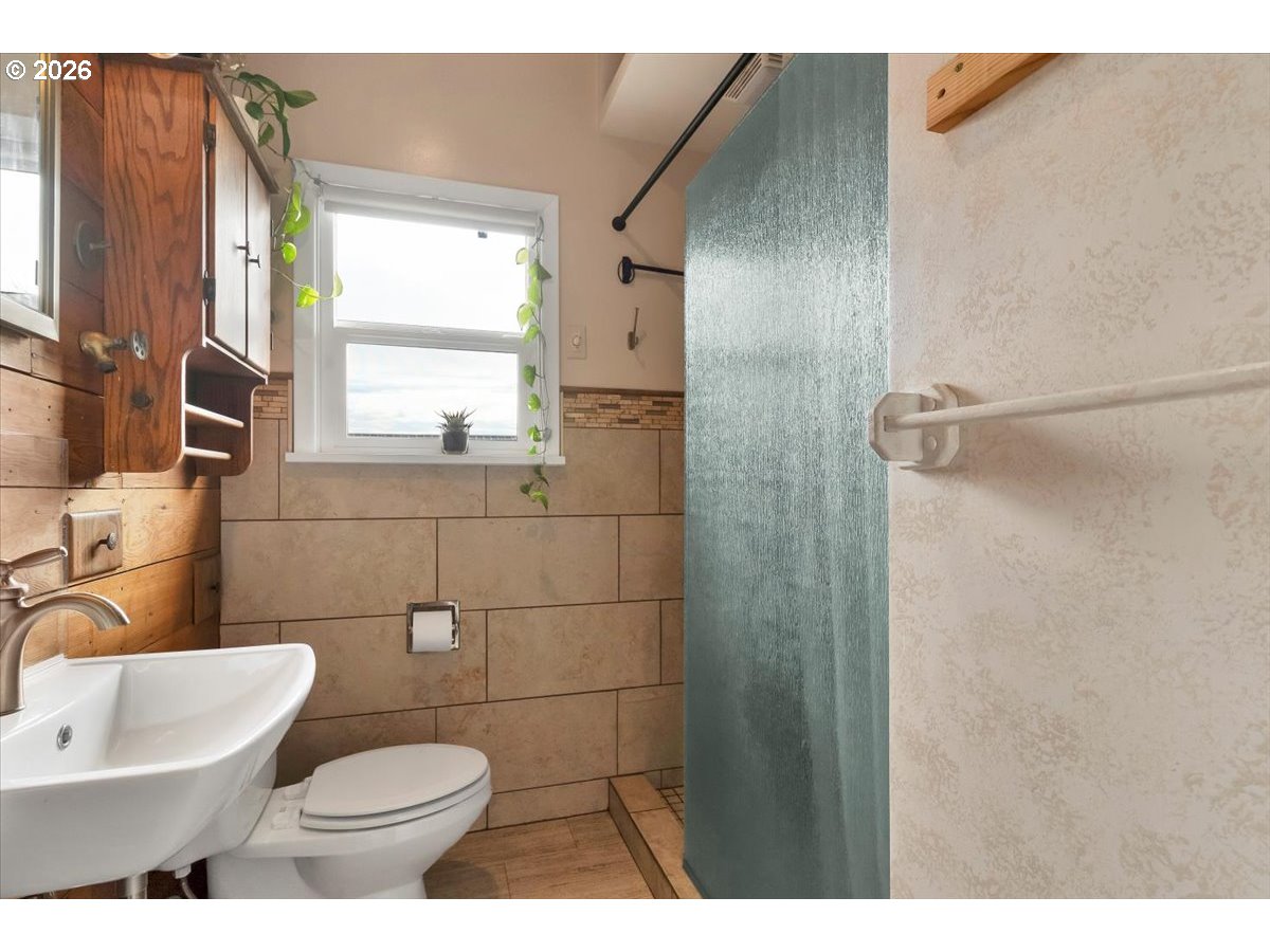 633 Southeast Ash Street Dallas, OR 97338 - Photo 29 of 43