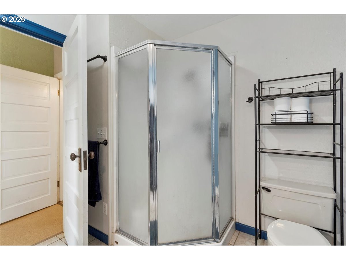 633 Southeast Ash Street Dallas, OR 97338 - Photo 32 of 43