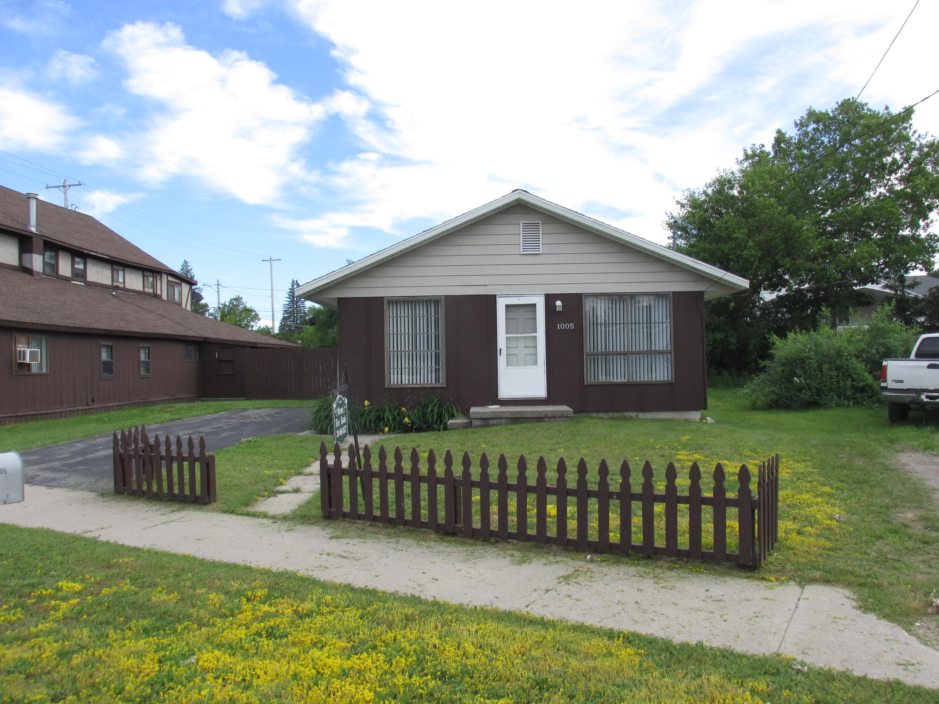 1005.0 Court Street Cheboygan, MI 49721 - Photo 2 of 22 Gallery Image 2