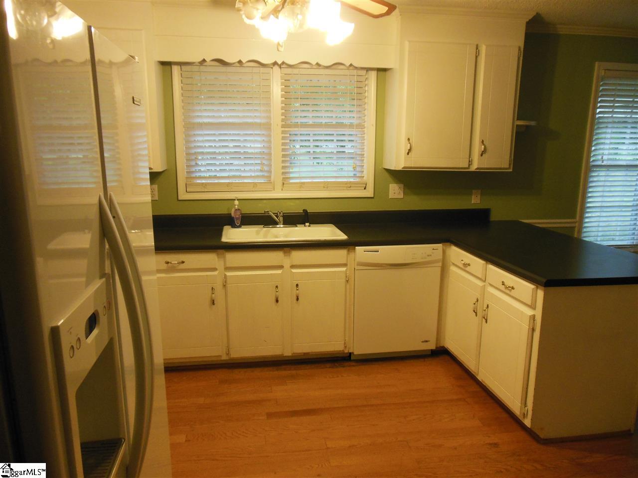 424 Elrod Road Piedmont, SC 29673 - Photo 4 of 28 Gallery Image 4