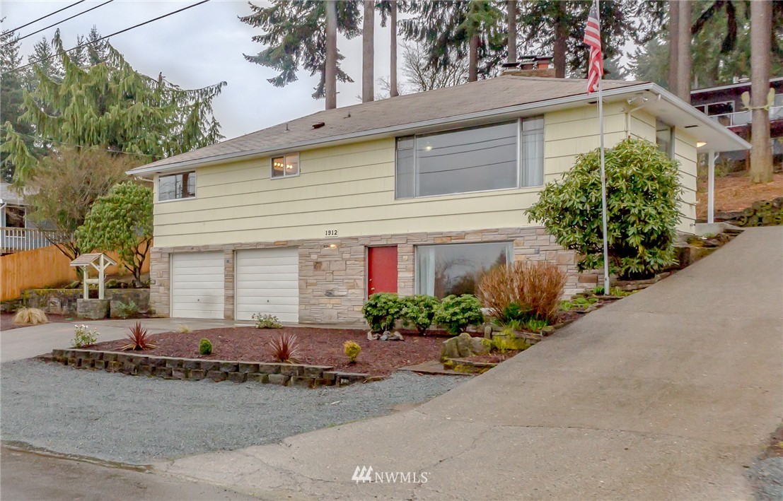 1912 Austin Road Northeast Tacoma, WA 98422 - Photo 3 of 23