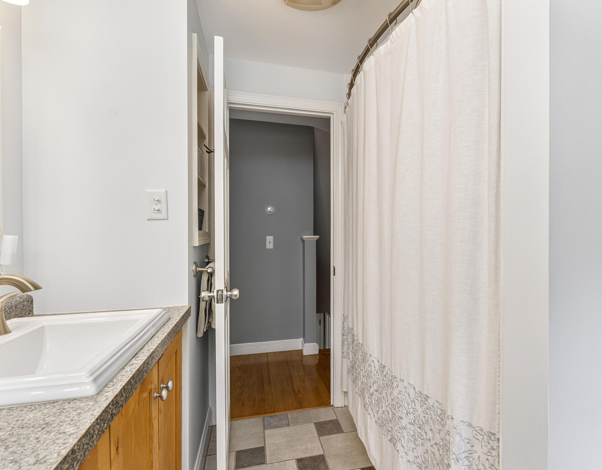 381 Ludlow Street Portland, ME 04102 - Photo 32 of 47 381 Ludlow_W5_30