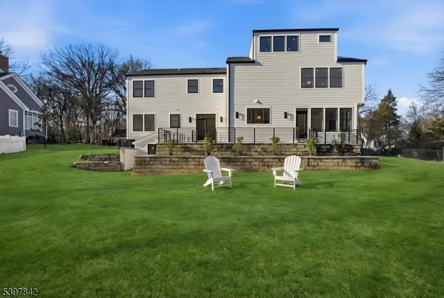 $2,595,000 | 32 Felch Road, Florham Park, NJ 07932