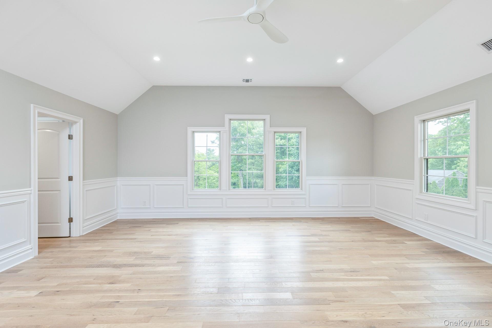 223 Town Line Road Commack, NY 11731 - Photo 26 of 36