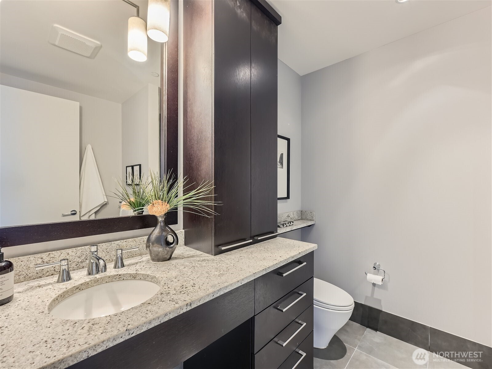 1521 2nd Avenue, Unit 2502 Seattle, WA 98101 - Photo 16 of 35