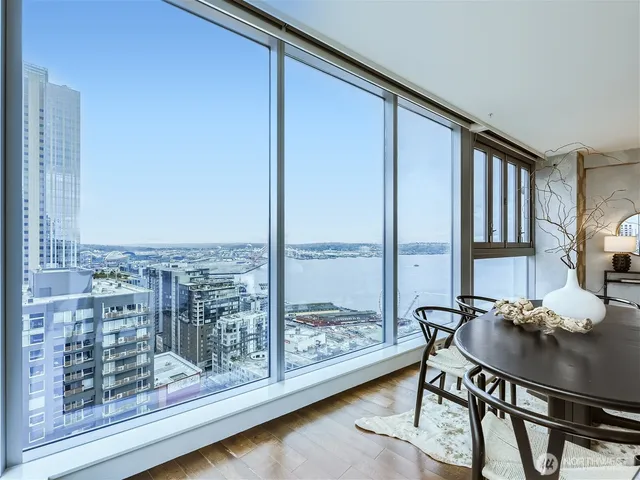 $7,000 | 1521 2nd Avenue, Unit 2502, Seattle, WA 98101