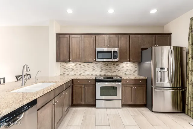 $268,800 | 4962 West Posse Drive, Eloy, AZ 85131