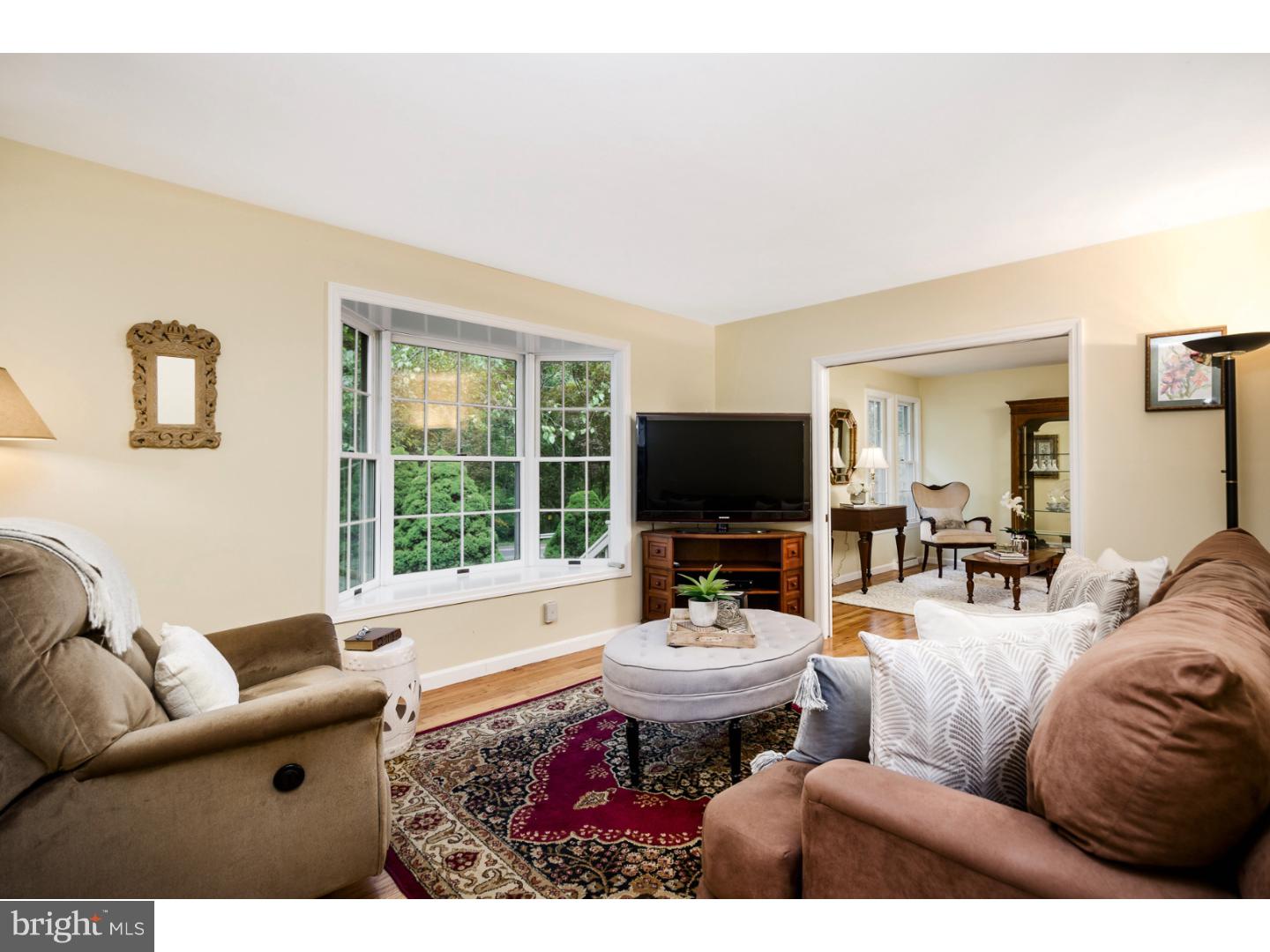 76 Woosamonsa Road Pennington, NJ 08534 - Photo 5 of 25 Family Room