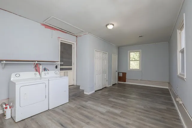 a view of utility room with washer and dryer