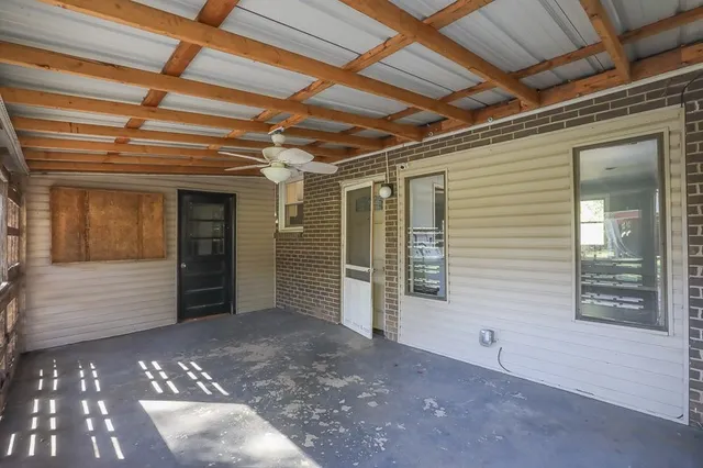 a view of a room with an empty space