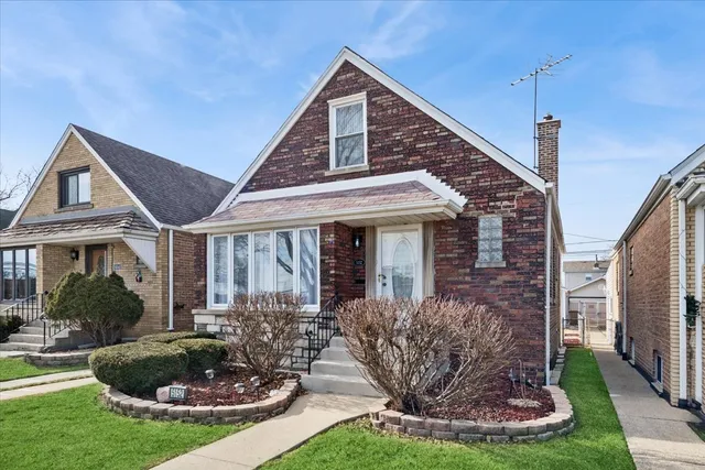 $399,000 | 5152 South Lawler Avenue, Chicago, IL 60638