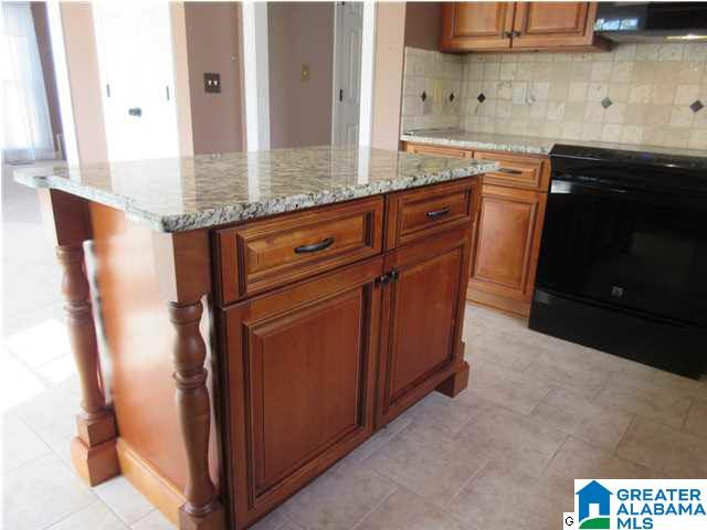 310 Chestnut Lane Alabaster, AL 35007 - Photo 11 of 31
