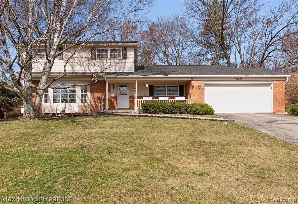30244 Barwell Road Farmington Hills, MI 48334 - Photo 1 of 44