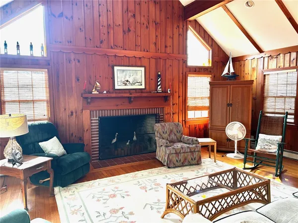 $3,750 | 123 Border Avenue, South Kingstown, RI 02879