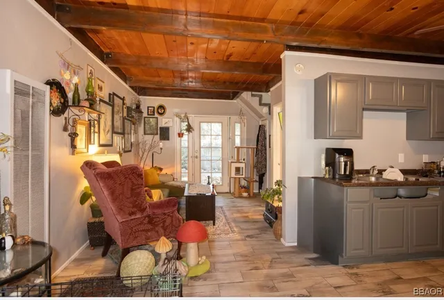 $264,995 | 1025 West Country Club Boulevard, Big Bear City, CA 92314