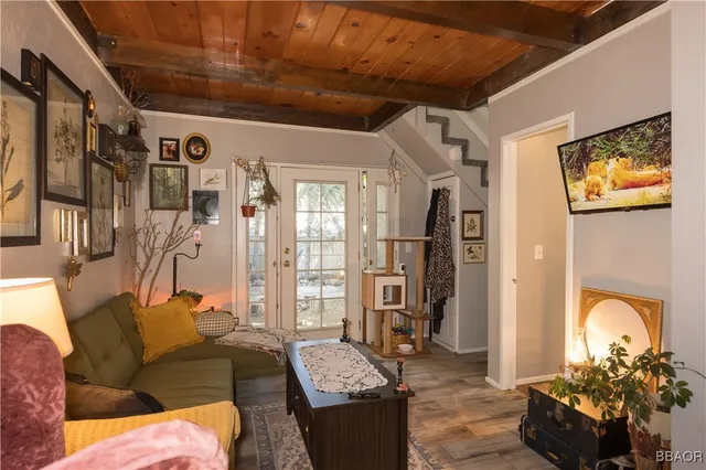 $264,995 | 1025 West Country Club Boulevard, Big Bear City, CA 92314