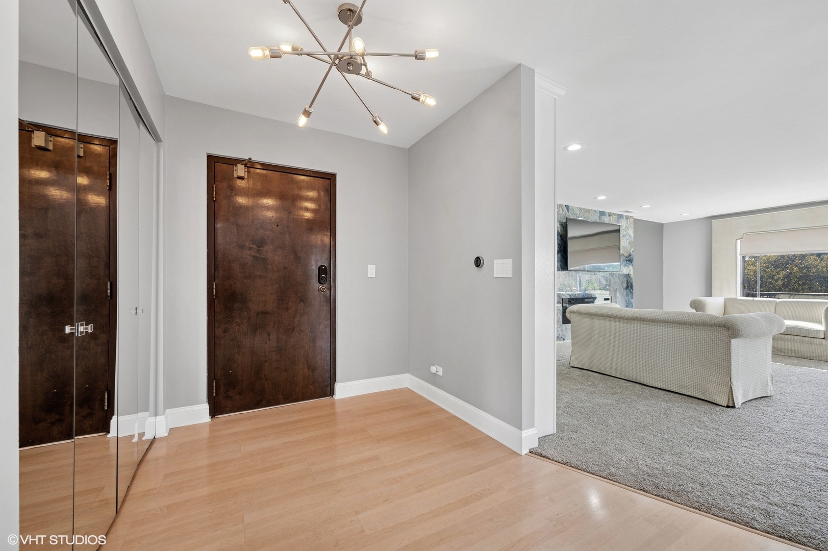 4000 Dundee Road, Unit 202C Northbrook, IL 60062 - Photo 2 of 15