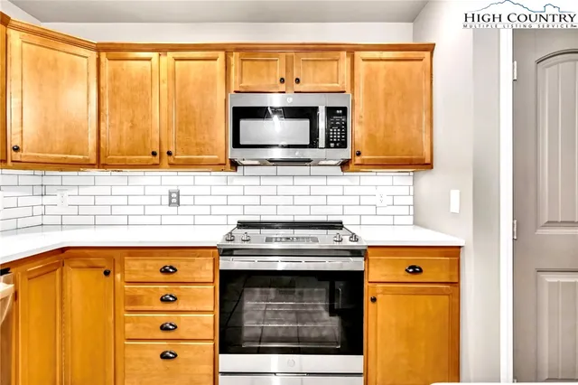 $399,000 | 215 South Jefferson Avenue, Unit 203, West Jefferson, NC 28694