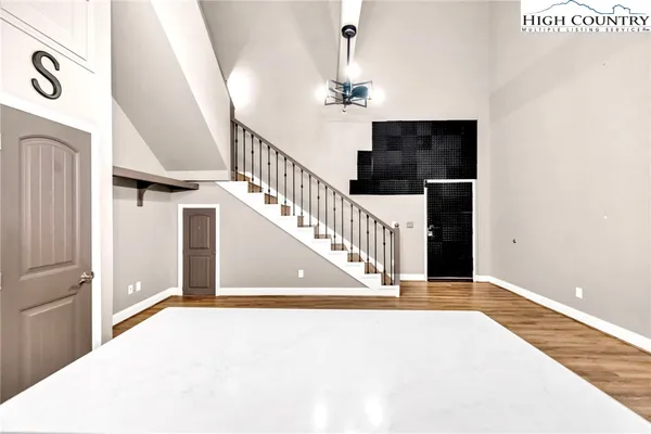 a view of entryway and hall