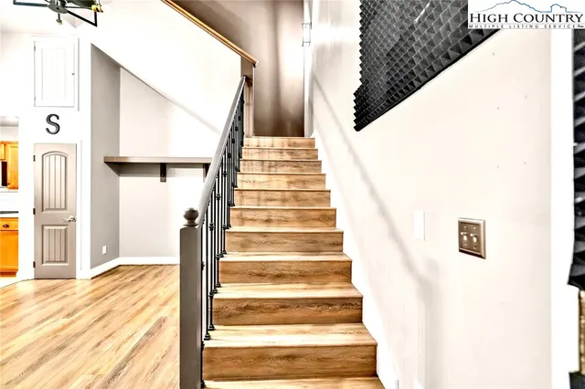 $399,000 | 215 South Jefferson Avenue, Unit 203, West Jefferson, NC 28694