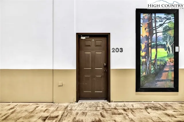 $399,000 | 215 South Jefferson Avenue, Unit 203, West Jefferson, NC 28694