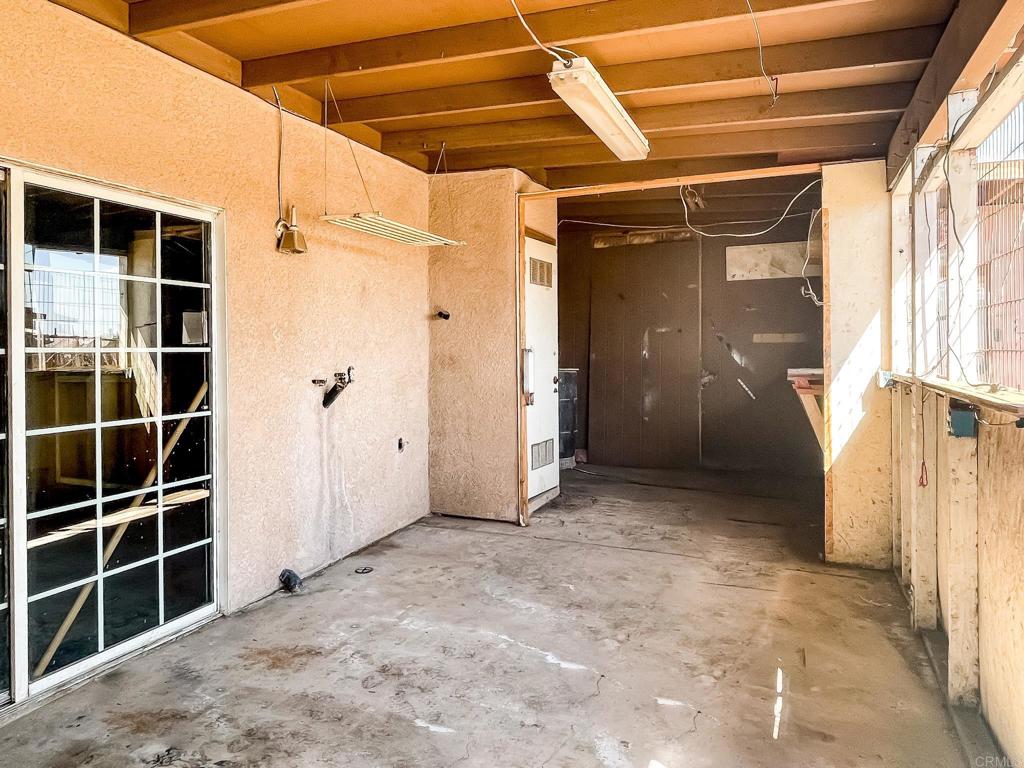 531 Lee Road Imperial, CA 92251 - Photo 18 of 18 a view of an empty room with a window